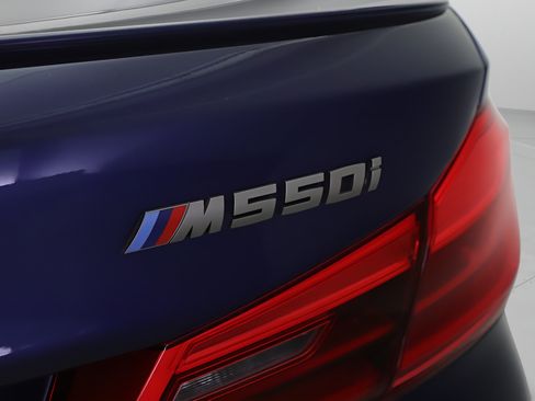 Used 2019 BMW M550i xDrive w/ Dynamic Handling Package AWD/4WD image 20