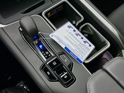 New 2026 Lexus TX 500h AWD image 17