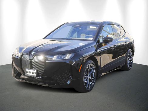 Used 2026 BMW iX xDrive45 image 3