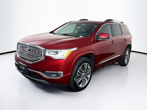 Used 2019 GMC Acadia Denali image 3