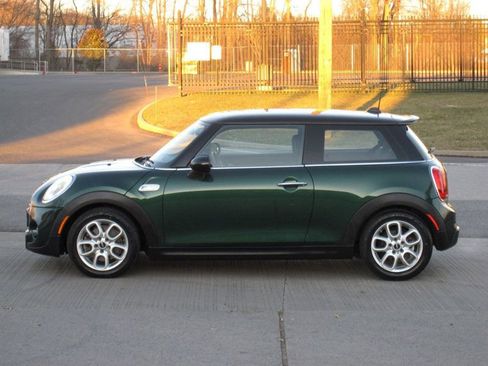Used 2015 MINI Cooper S image 6
