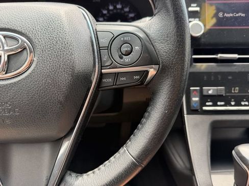 Used 2022 Toyota Avalon XLE FWD image 15