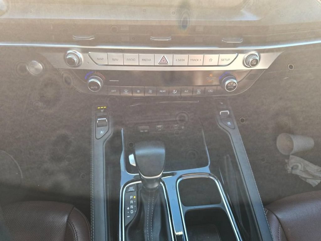 Used 2023 Kia Telluride EX w/ EX Captain's Chair Package FWD image 14