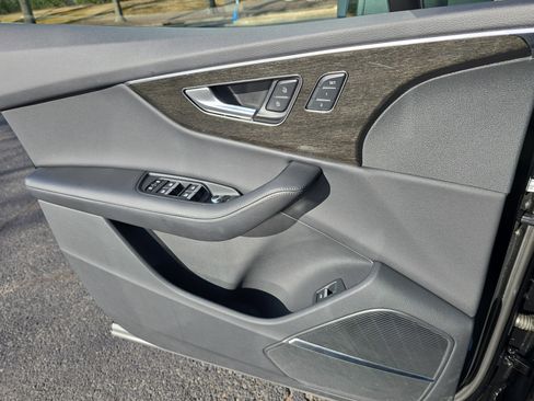 Used 2023 Audi Q7 2.0T Premium Plus w/ Premium Plus Package image 29