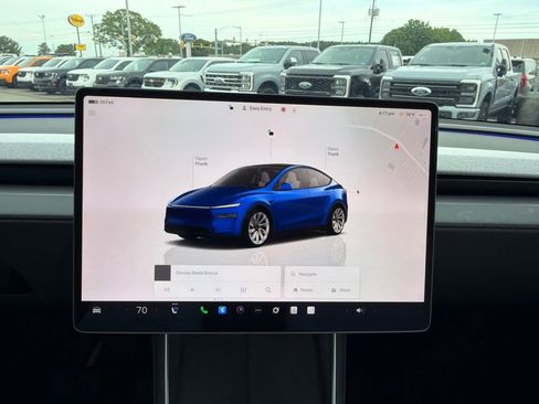 Used 2026 Tesla Model Y Long Range RWD image 28