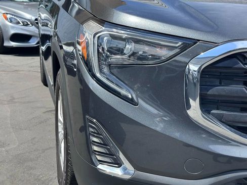 Used 2018 GMC Terrain SLE image 9