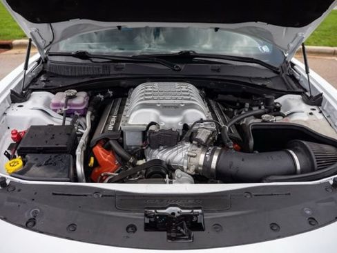 Used 2020 Dodge Charger SRT Hellcat w/ Harman/Kardon Audio Group RWD image 28