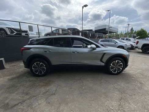 Used 2024 Chevrolet Blazer EV LT AWD/4WD image 7
