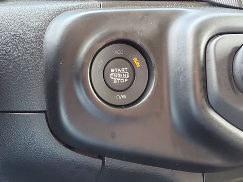 Used 2021 Jeep Wrangler Unlimited Sport AWD/4WD image 15