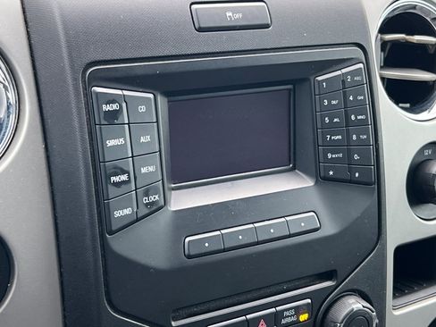 Used 2013 Ford F150 XLT w/ XLT Chrome Pkg image 14