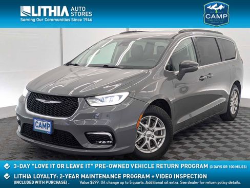 Used 2022 Chrysler Pacifica Touring-L FWD image 1