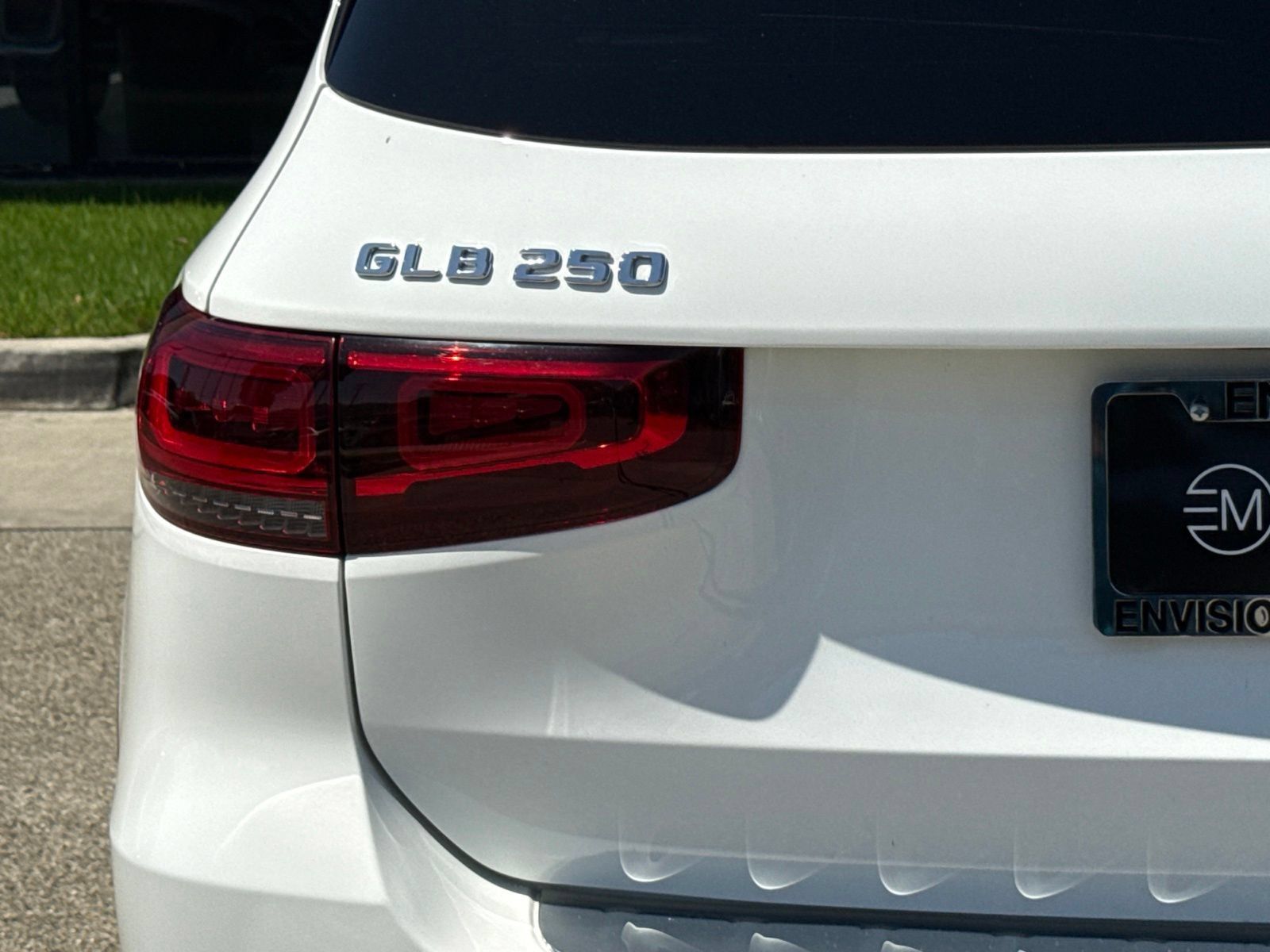 Used 2022 Mercedes-Benz GLB 250 image 11
