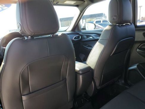 Used 2023 Chevrolet TrailBlazer RS w/ Sun and Liftgate Package image 33