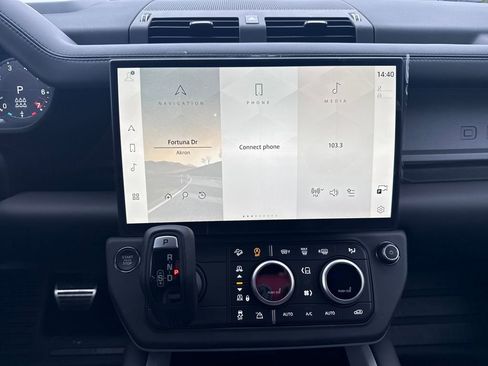 New 2026 Land Rover Defender 130 V8 image 22