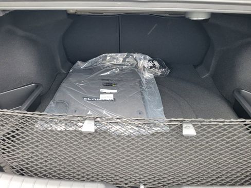 New 2026 Hyundai Elantra Limited FWD image 36