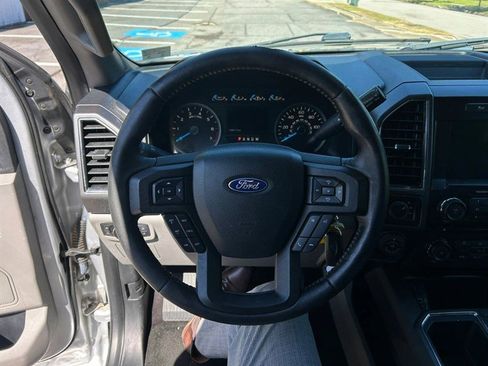 Used 2017 Ford F150 XLT w/ Equipment Group 302A Luxury AWD/4WD image 10