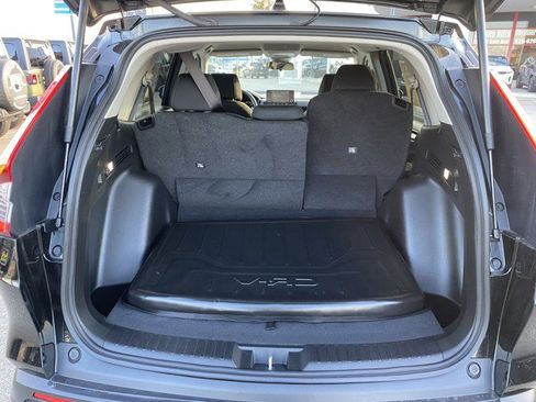 Used 2024 Honda CR-V LX image 9