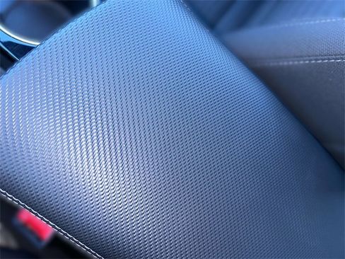 Used 2025 Chevrolet Equinox LT image 24