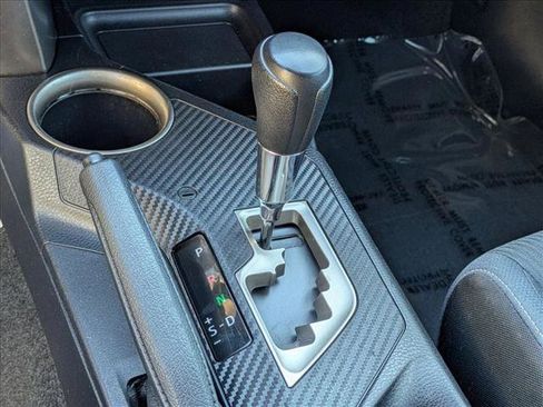 Used 2013 Toyota RAV4 XLE image 14