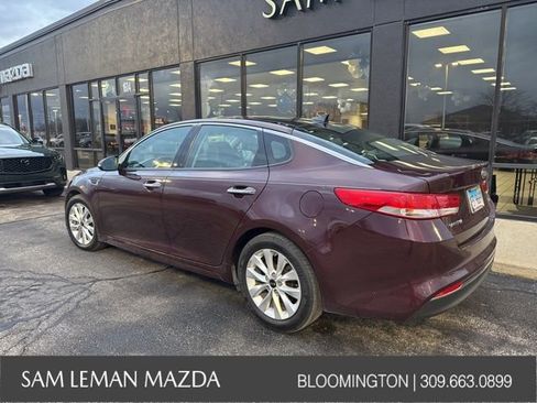 Used 2017 Kia Optima EX w/ Premium Package image 7