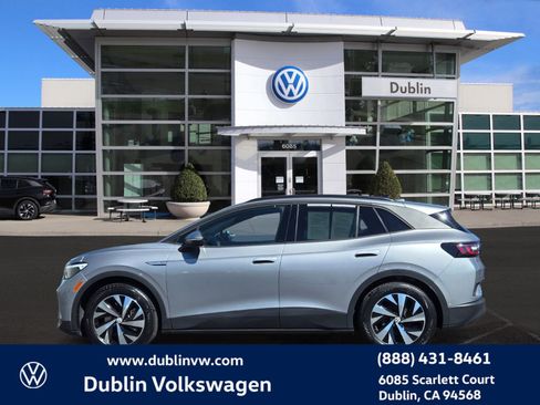 Certified 2023 Volkswagen ID.4 Pro image 7