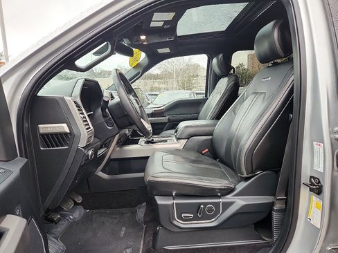 Used 2015 Ford F150 Platinum w/ Equipment Group 701A Luxury image 14