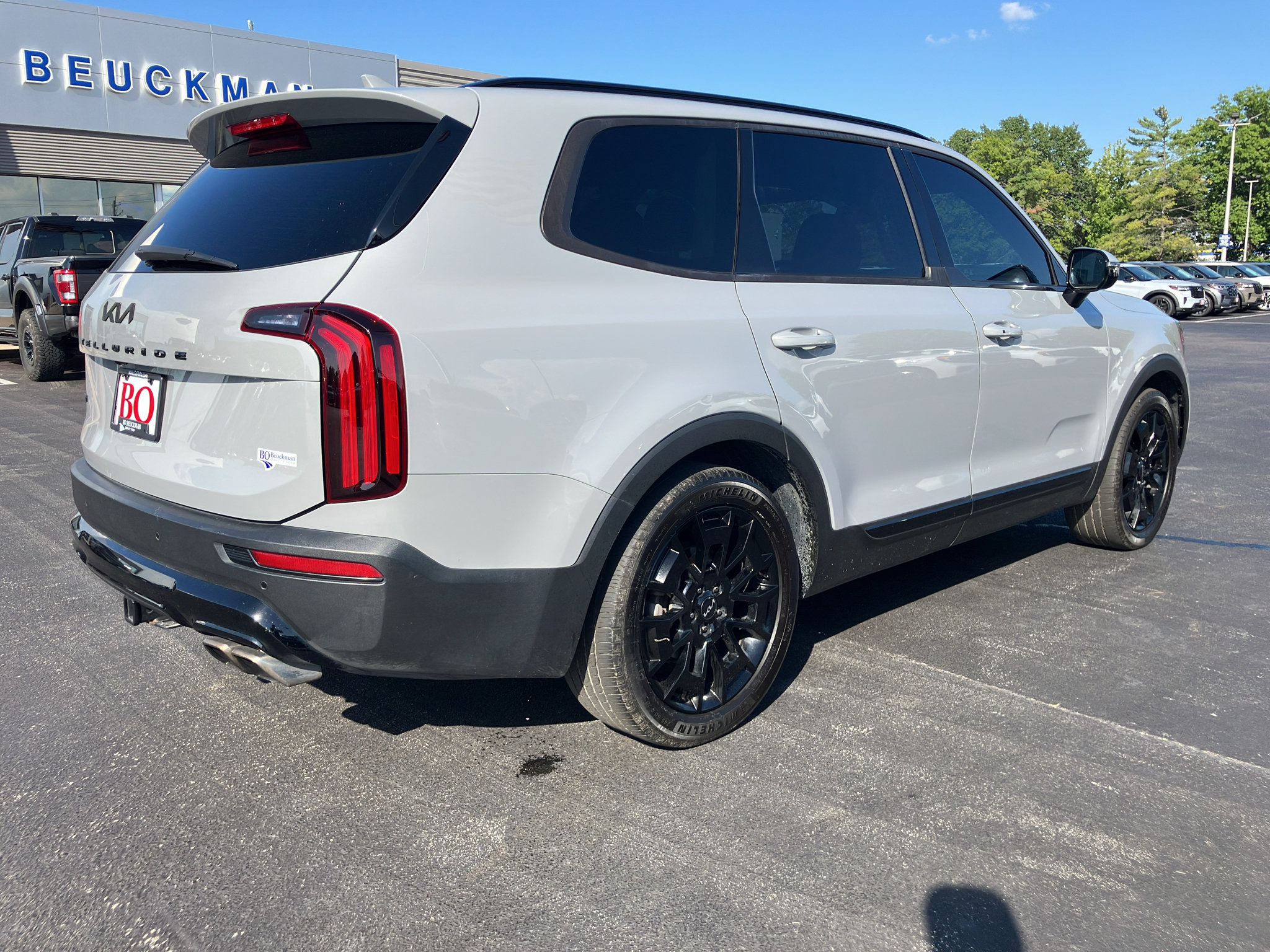 Used 2022 Kia Telluride SX w/ SX Prestige Package AWD/4WD image 6