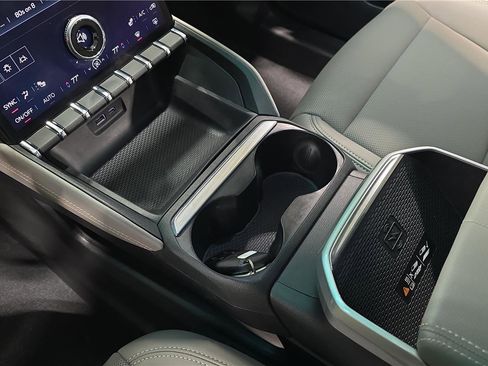 Used 2025 GMC Terrain Elevation w/ Elevation Premium Package image 24