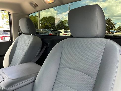 Used 2018 RAM 1500 Express RWD image 18