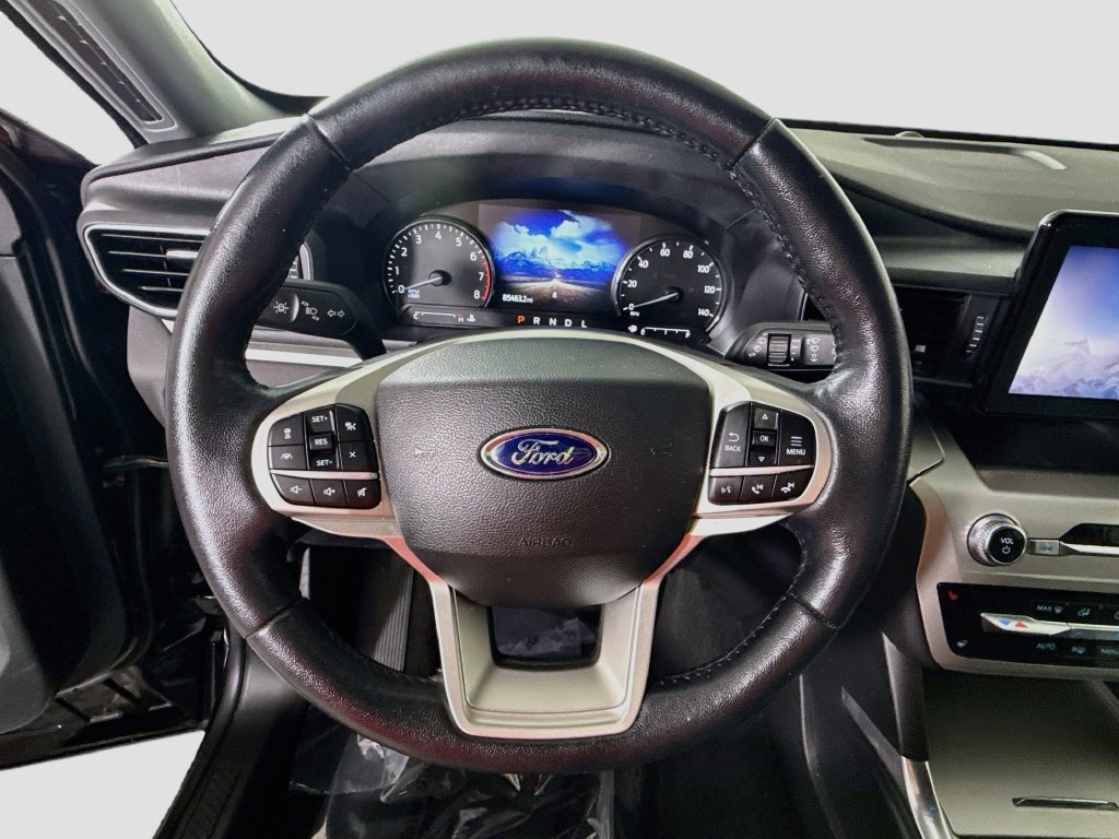 Used 2022 Ford Explorer XLT w/ Equipment Group 202A AWD/4WD image 20