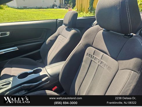 Used 2019 Ford Mustang Convertible image 26