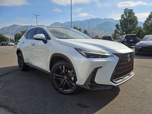 Used 2025 Lexus NX 450h+ AWD w/ Accessory Package (Z2) image 3