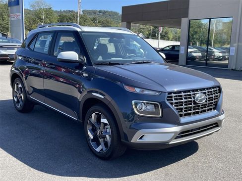 New 2026 Hyundai Venue SEL image 4