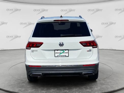 Used 2018 Volkswagen Tiguan SEL Premium AWD/4WD image 7
