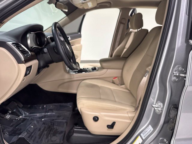 Used 2018 Jeep Grand Cherokee Laredo AWD/4WD image 12