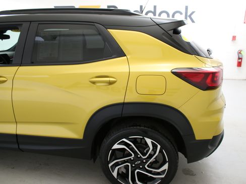 Used 2025 Chevrolet TrailBlazer RS w/ Driver Confidence Package AWD/4WD image 6