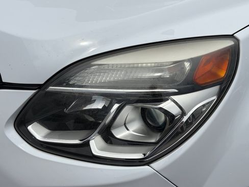 Used 2017 Chevrolet Equinox LT w/ Sport Edition FWD image 9