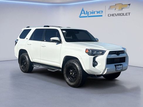 Used 2021 Toyota 4Runner SR5 Premium w/ Moonroof Package AWD/4WD image 7
