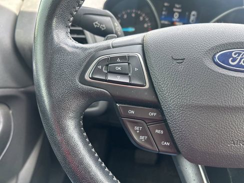 Used 2018 Ford Escape SE w/ SE Sport Appearance Package image 24