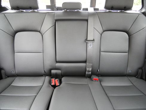 Used 2023 Chevrolet Colorado LT w/ LT Convenience Package III AWD/4WD image 13