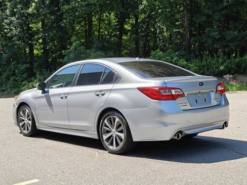 Used 2015 Subaru Legacy 3.6R Limited AWD/4WD image 5