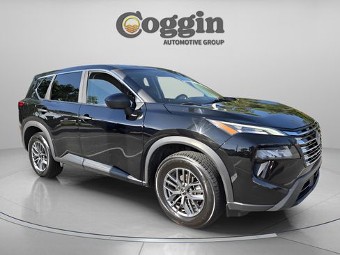 Used 2024 Nissan Rogue S FWD image 7