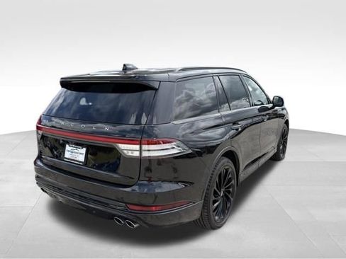 Used 2025 Lincoln Aviator Reserve w/ Luxury Package AWD/4WD image 2