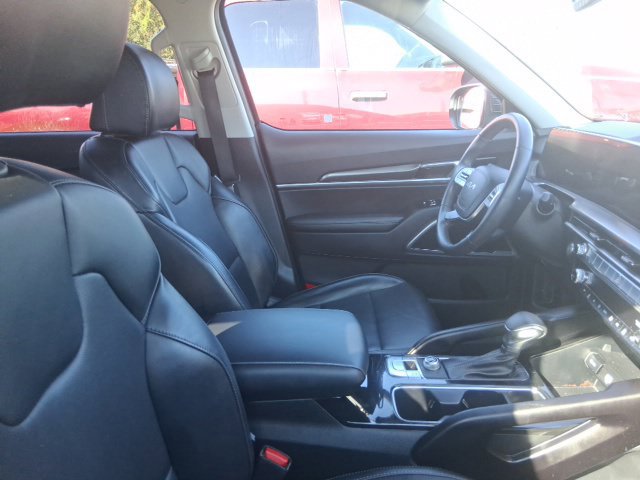 Used 2024 Kia Telluride LX FWD image 25