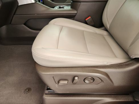 Used 2021 Chevrolet Tahoe LT w/ Luxury Package RWD image 26