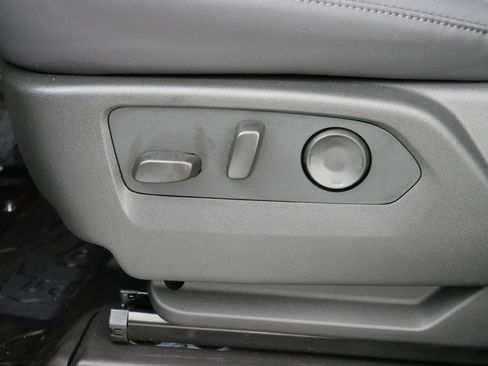 New 2026 GMC Hummer EV 4x4 Crew Cab w/ Battery Pack, 24 Module Pack image 12