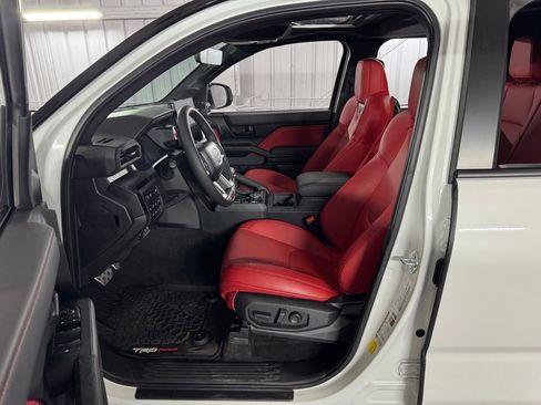 Used 2025 Toyota Tacoma TRD Pro image 46