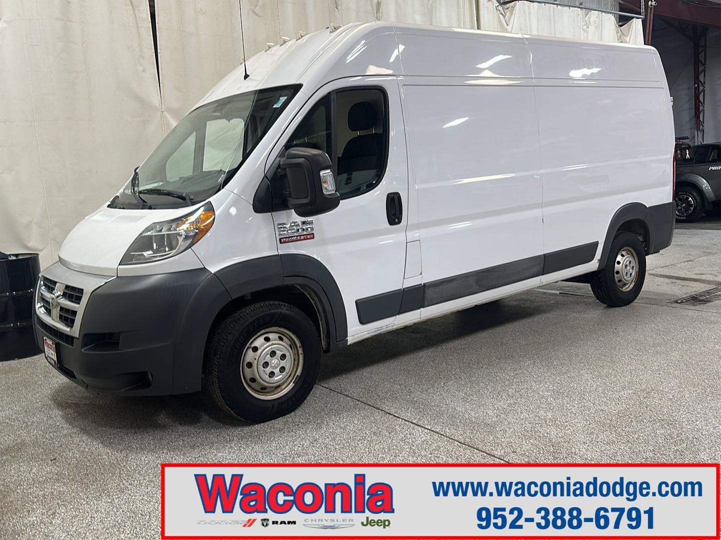Used 2017 RAM ProMaster 2500 w/ Premium Appearance Group FWD image 1