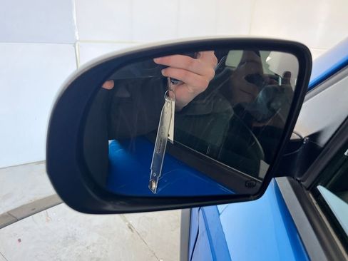 Used 2020 Jeep Cherokee Trailhawk w/ Cold Weather Group image 41