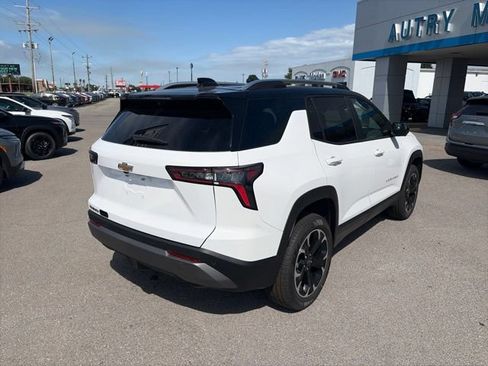 New 2026 Chevrolet Equinox LT w/ Convenience Package II FWD image 6